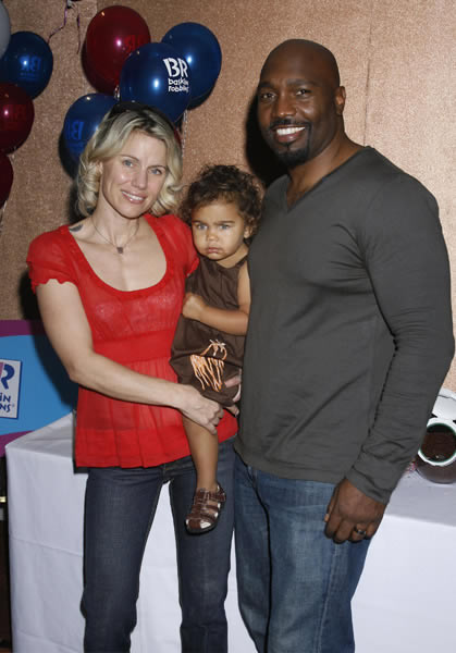 JAMES BLACK AND FAMILY AT BOOM BOOM ROOM EVENT