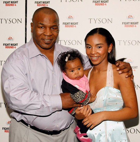 MIKE TYSON AND DAUGHTERS(AND SON) ATTEND PREMIERE