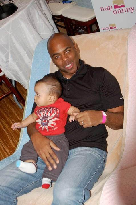 Kevin Frazier takes a nappy nap