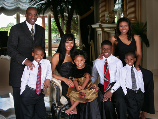 THROWBACK TUESDAYS: THE SANDERS FAMILY