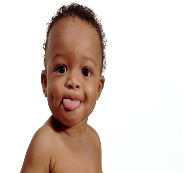 funny-tongue-showing-black-baby-picture