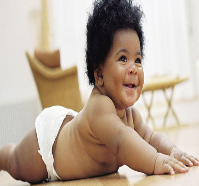 us_smiling-baby-diaper_wide