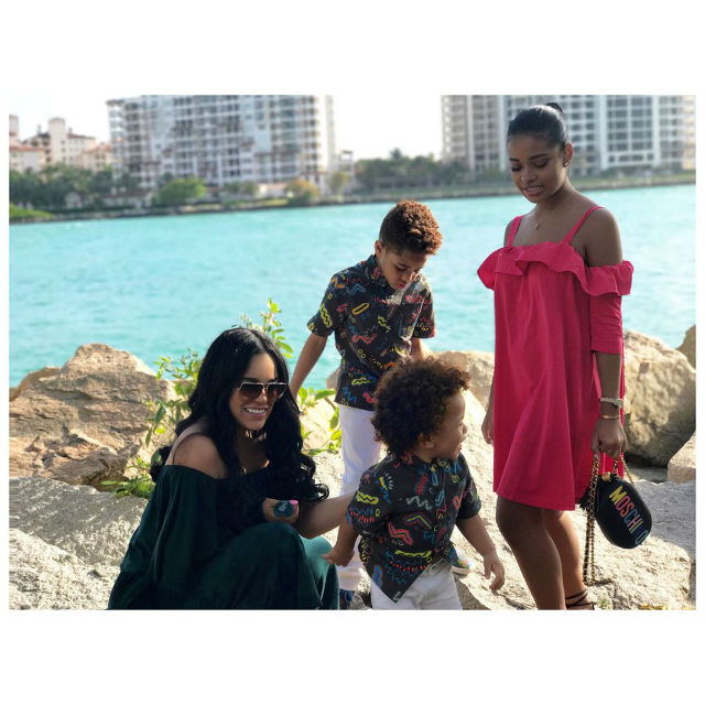 Emily B and her Kids Spend Easter in Miami, Florida.