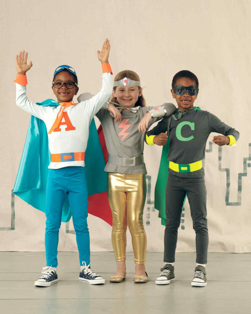 FOUR DIY LAST-MINUTE HALLOWEEN COSTUME IDEAS