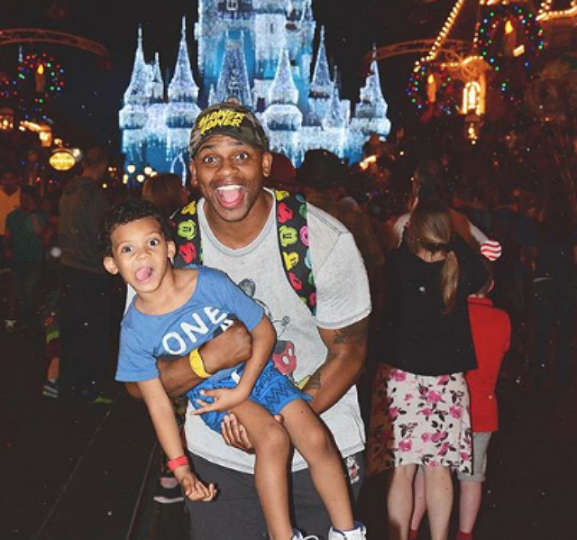 Best Shot Singer Jimmie Allen Says His Son Thinks Disney World Is Real Life