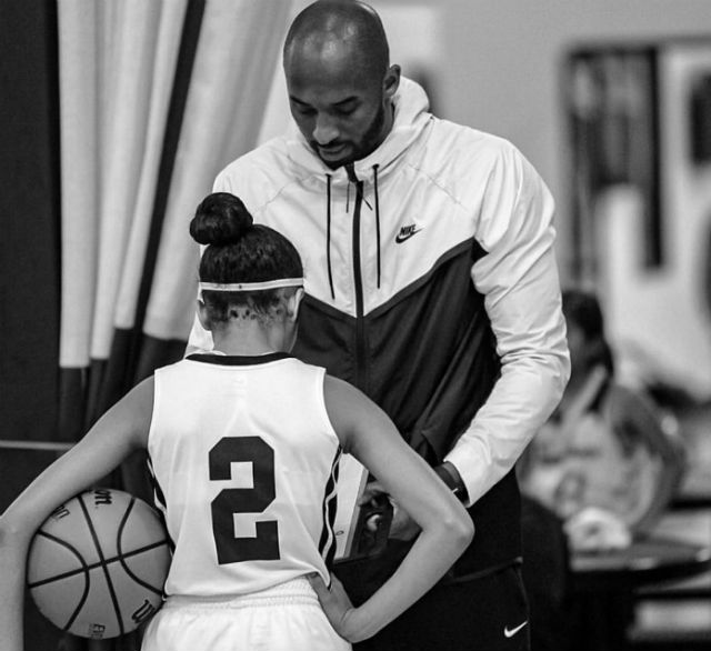 kobe bryant daughter playing basketball