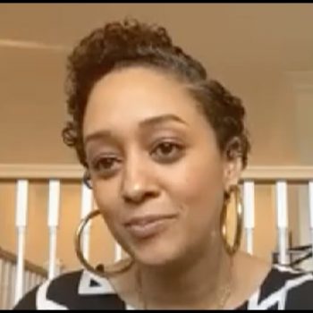 TIA MOWRY GETS CANDID ABOUT QUARANTINE LIFE DURING ‘ET’ INTERVIEW