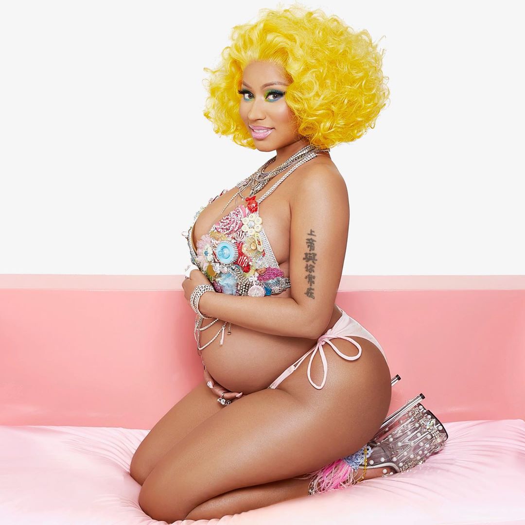 NICKI MINAJ REVEALS GENDER OF BABY-IT'S A BOY!