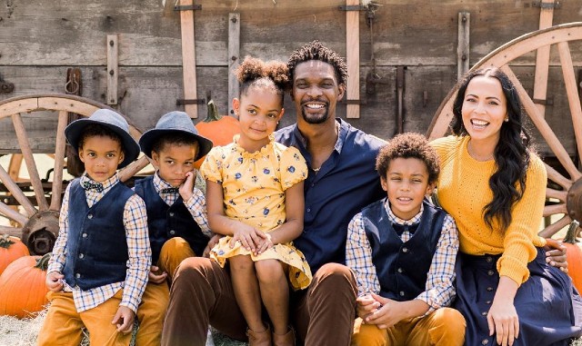 CHRIS BOSH, WIFE, AND KIDS HIT THE PUMPKIN PATCH