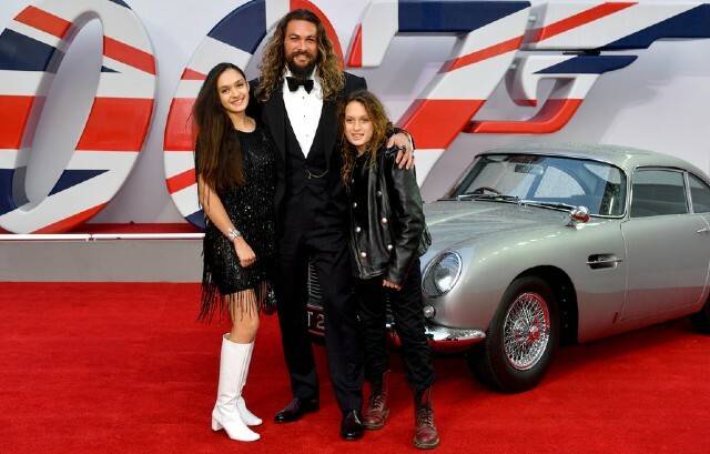 JASON MOMOA BRINGS HIS KIDS TO ‘NO TIME TO DIE’ RED CARPET EVENT - BCK
