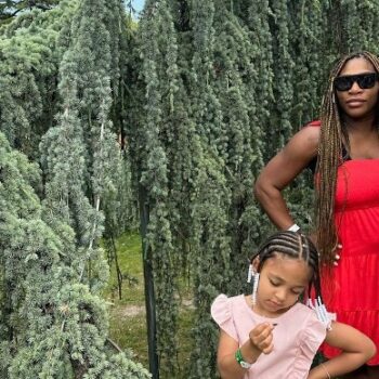 PREGNANT SERENA WILLIAMS POSES IN SWEET PHOTOS WITH DAUGHTER