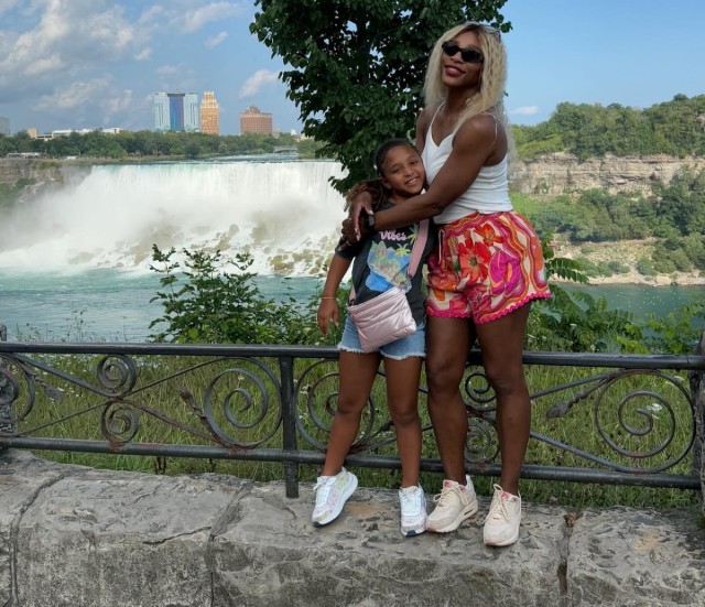 SERENA WILLIAMS KICKS OFF WORLD TOUR WITH DAUGHTERS
