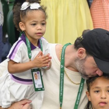 SERENA WILLIAMS RETURNS TO WIMBLEDON WITH HUSBAND ALEXIS OHANIAN AND DAUGHTERS CHEERING HER ON